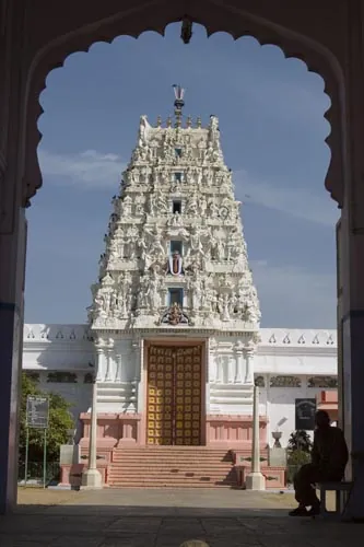 Jeden zo 400.  (Pushkar)