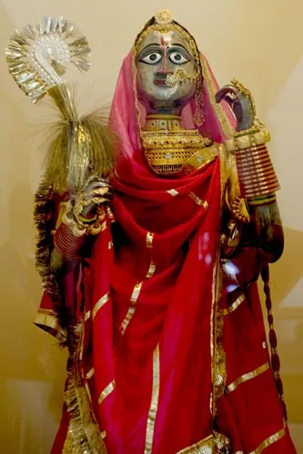 Bohyňa Gaver, ktorú prosia mladé dievčatá aby im zariadila dobrých ženíchov... (Jodhpur)