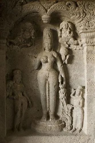 Sochy v hinduistických jaskyniach  (Ellora)