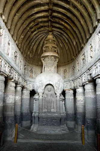 Katedrála vysekaná z kameňa (Ajanta)