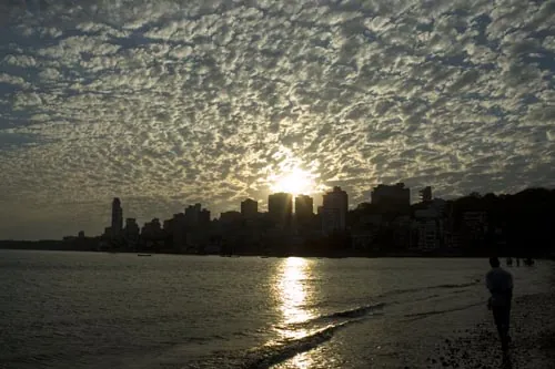 Západ slnka nad mrakodrapmi  (Bombay)